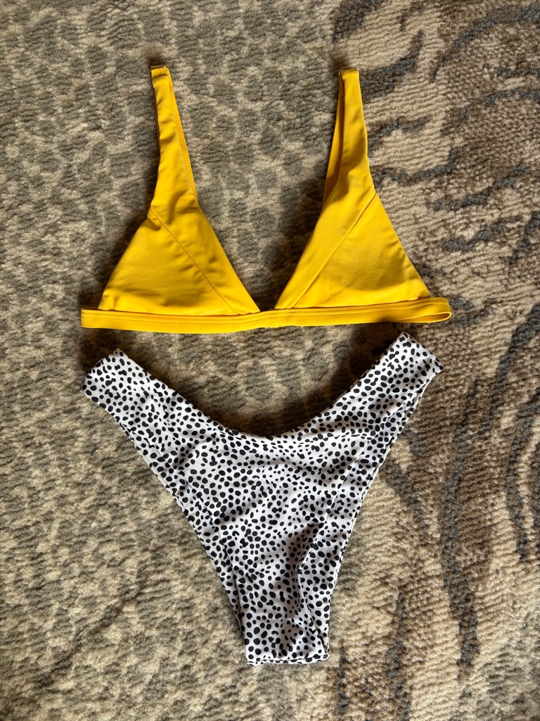 Yellow Triangle Bikini Top With Black & White Speckled Bottom